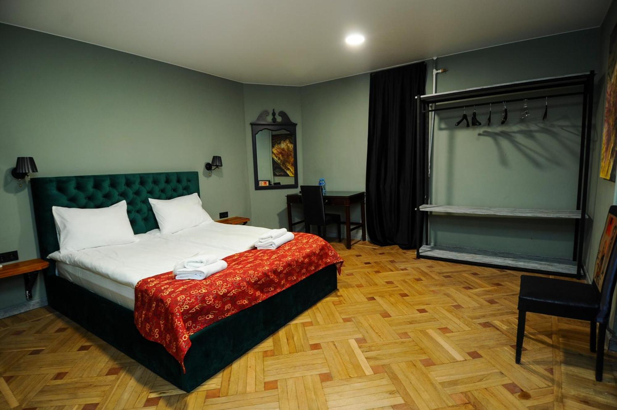 Art Hotel Home Tbilisi Exterior photo